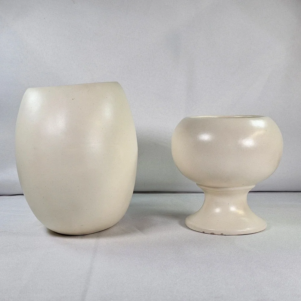Vintage Haeger USA Pottery Cream Speckled Orb Vase and Footed Pedestal Set 2pc